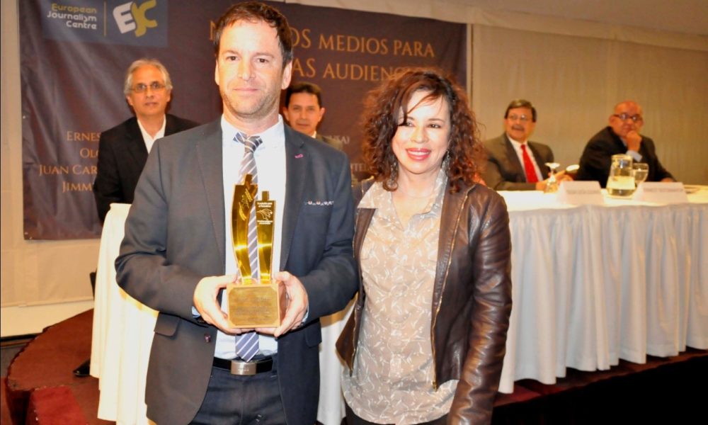 Josh LaPorte recibió reconocimiento «Valores del Periodismo»